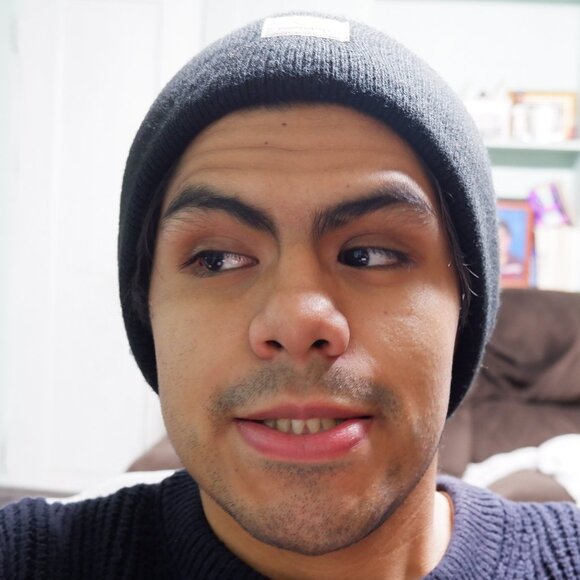 Meet your Posher, Alex - Picture 1 of 1